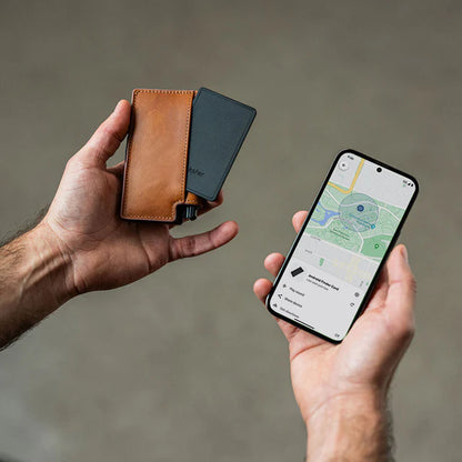 Card Tracker ( Android / IOS )